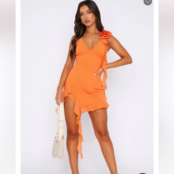 White Fox Boutique Dresses & Skirts - White Fox Like That Melon Dress